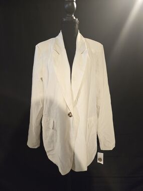 Off White Single-Button Women's Blazer - Washable. Relaxed Tailored Silhouette